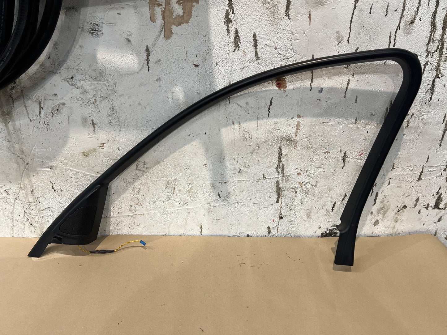 BMW 3 SERIES E90 E91 Window Frame Front Door PAIR Trim & TopHiFi LOGIC7 Tweeters