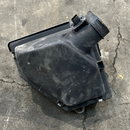 BMW M140i M240i 340i 440i B58 Air Filter Box Intake Muffler  8601678