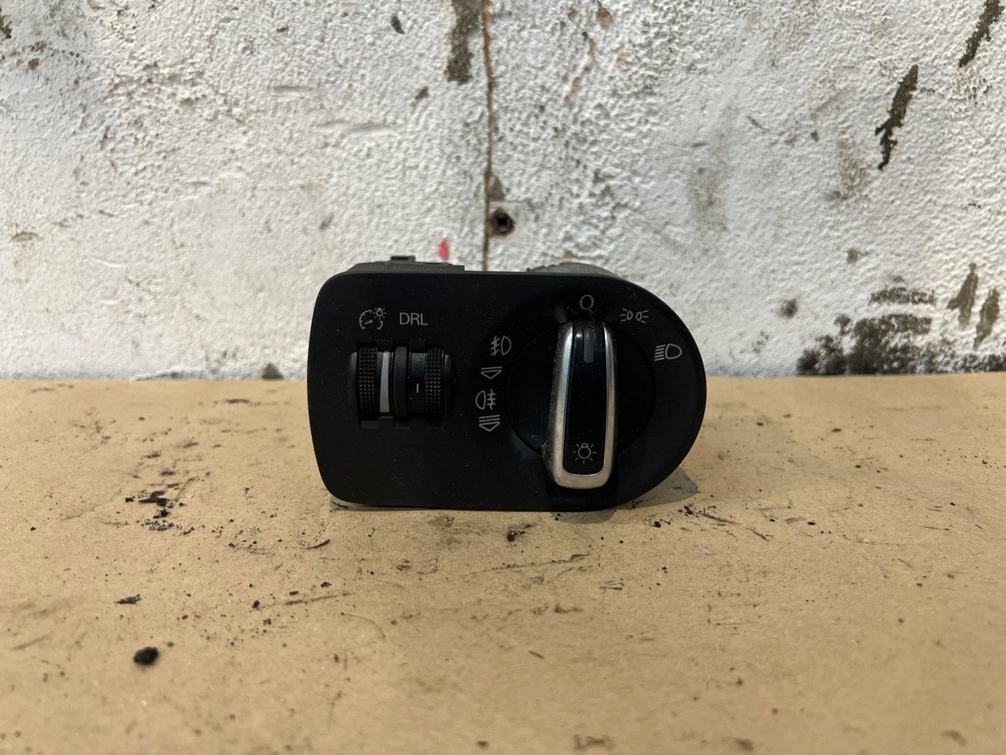 AUDI TT MK2 2006-2014 8J ROADSTER & COUPE HEADLIGHT /FOG LIGHT SWITCH 8J2941531K