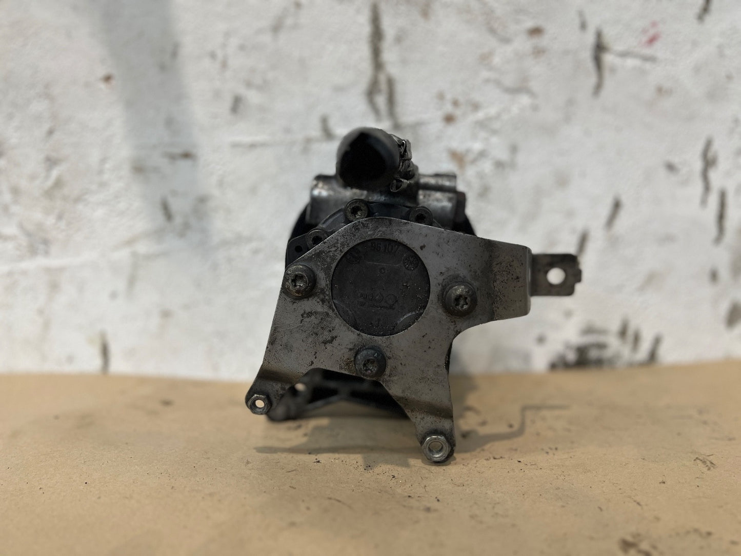 BMW 3 5 E90 E91 E92 E93 E60 E61 35d M57n 286BHP Power Steering Pump with Pulley