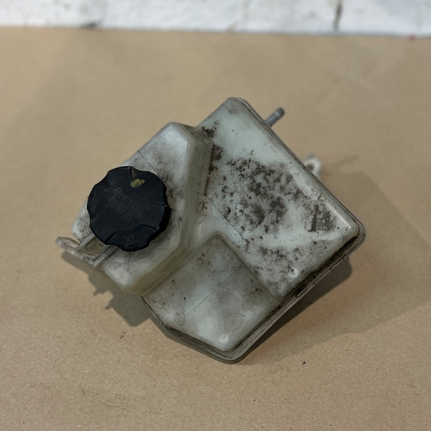 HYUNDAI I30 MK2 COOLANT EXPANSION OVERFLOW TANK 2011 TO 2016 25430-A5800