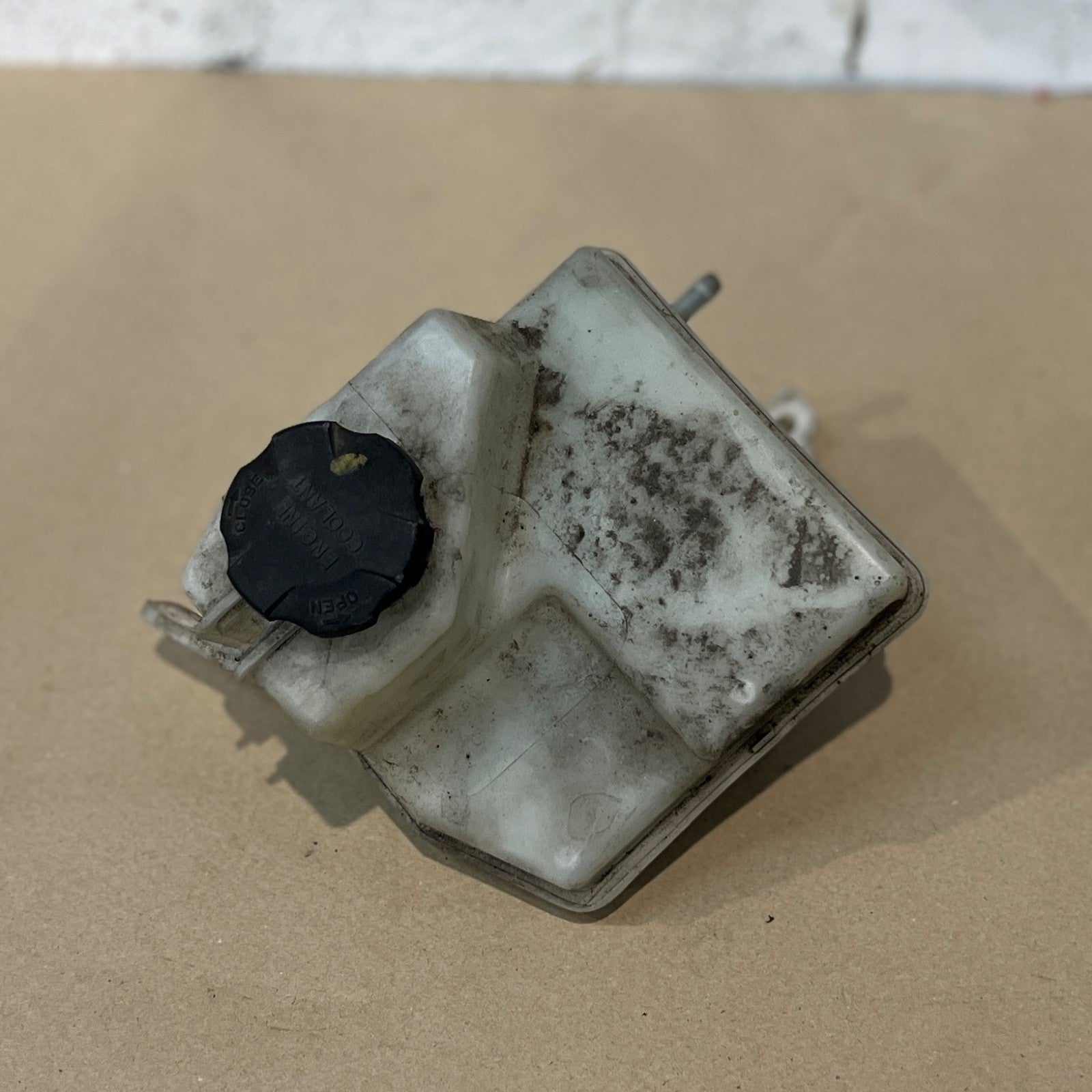 HYUNDAI I30 MK2 COOLANT EXPANSION OVERFLOW TANK 2011 TO 2016 25430-A5800