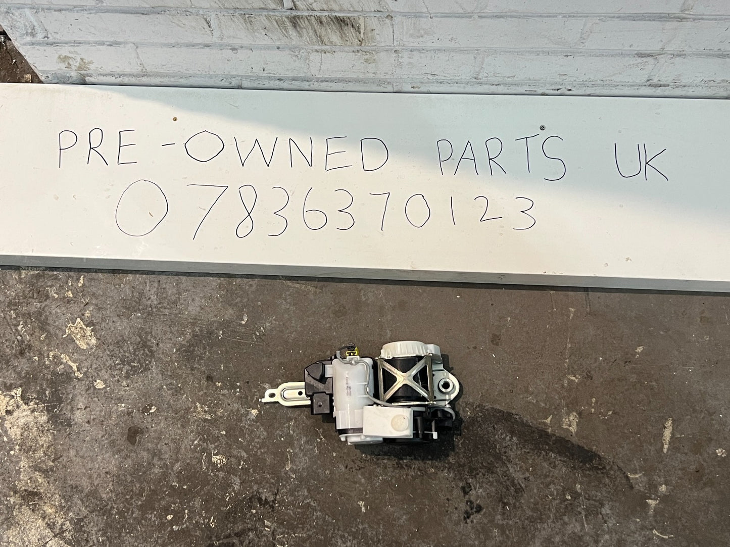 VW Golf MK7 Nearside Front Seatbelt Pretensioner WX0WY10.5 Used - Fits 2013-2020