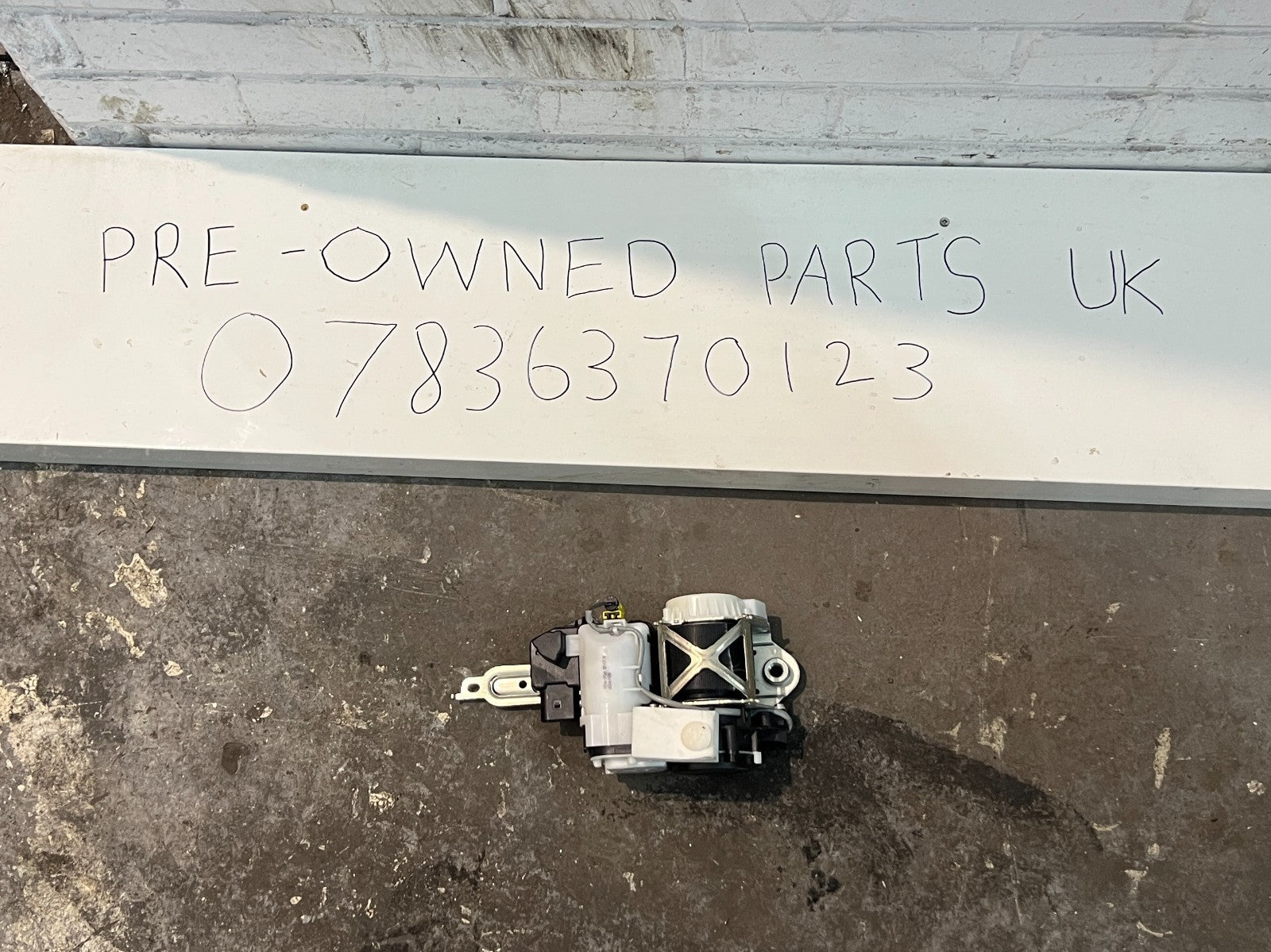 VW Golf MK7 Nearside Front Seatbelt Pretensioner WX0WY10.5 Used - Fits 2013-2020