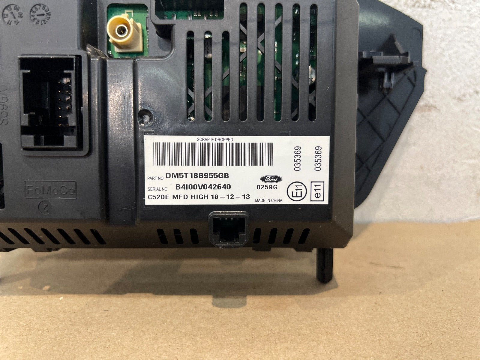 10-15 Ford Focus Kuga CMax Fiesta MFD High Display Screen DM5T-18B955-GB C520E