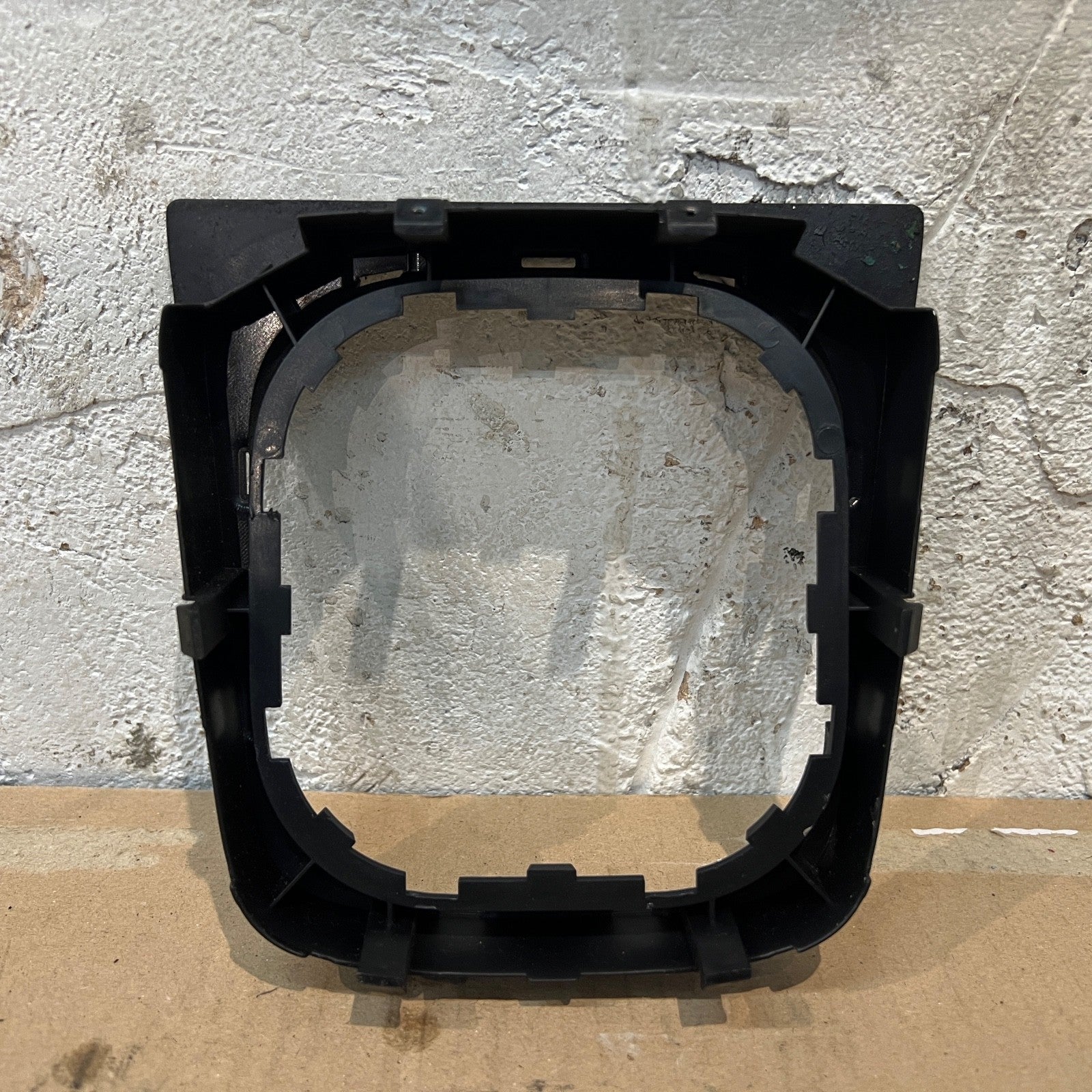 VOLKSWAGEN Gear Knob And Gaiter Surround 5K0711113G