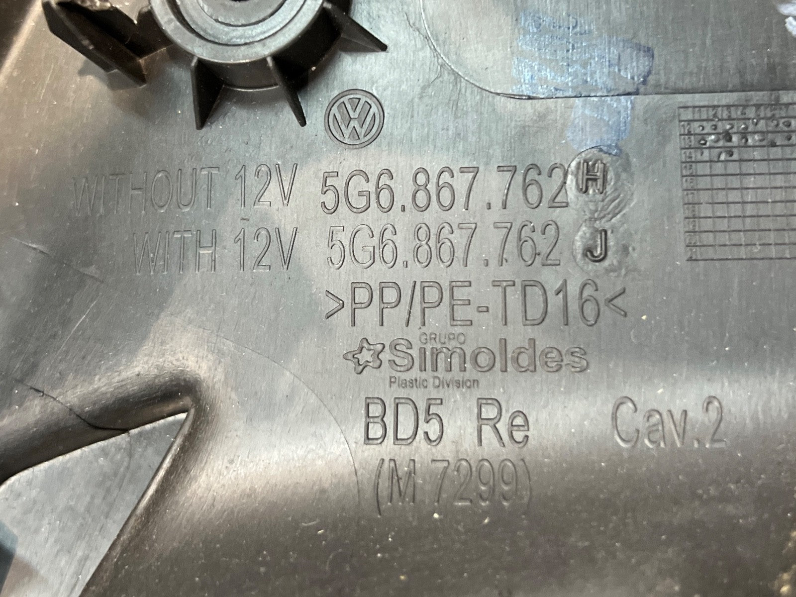 13-20 Volkswagen Golf Mk7 5G Right Rear Parcel Shelf Support Trim 5G6867762H