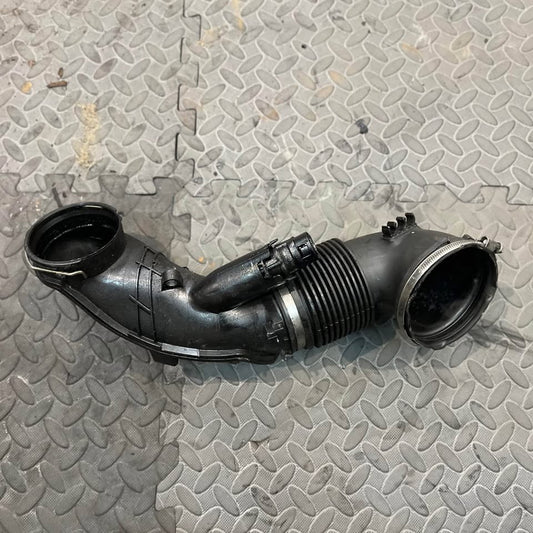 BMW 3 4 5 SERIES F30 F31 F32 F36 F07 F10 3.0d N57 FILTERED AIR PIPE 7807493
