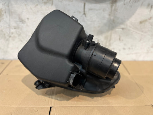 16-21 Vauxhall Astra K MK7 Air Filter Housing Box with MAF 1.6 Diesel 42496318