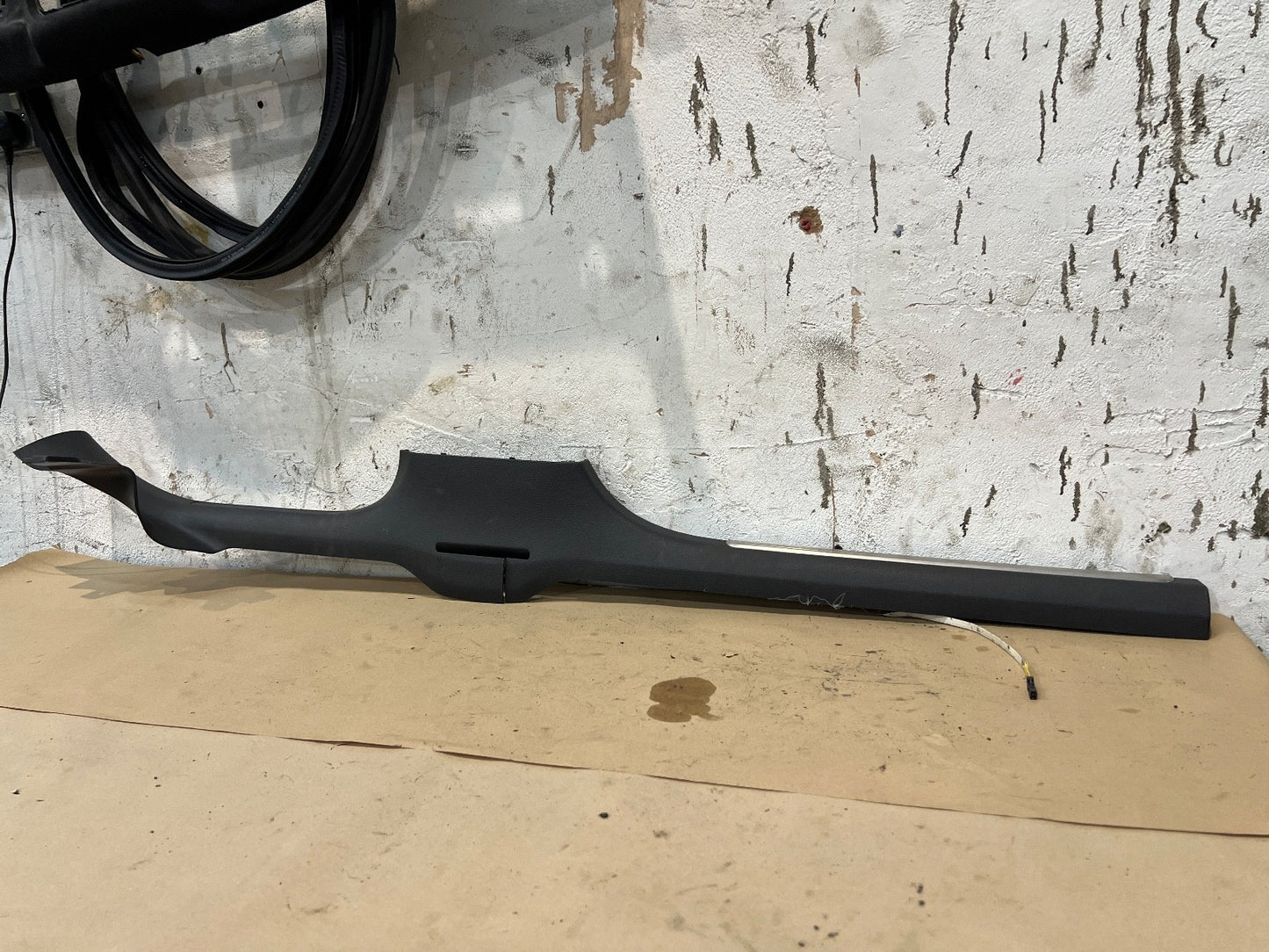 VOLKSWAGEN GOLF GTD MK7 METAL Door Left Interior Sill Trim 5G4853371C 5G4853369