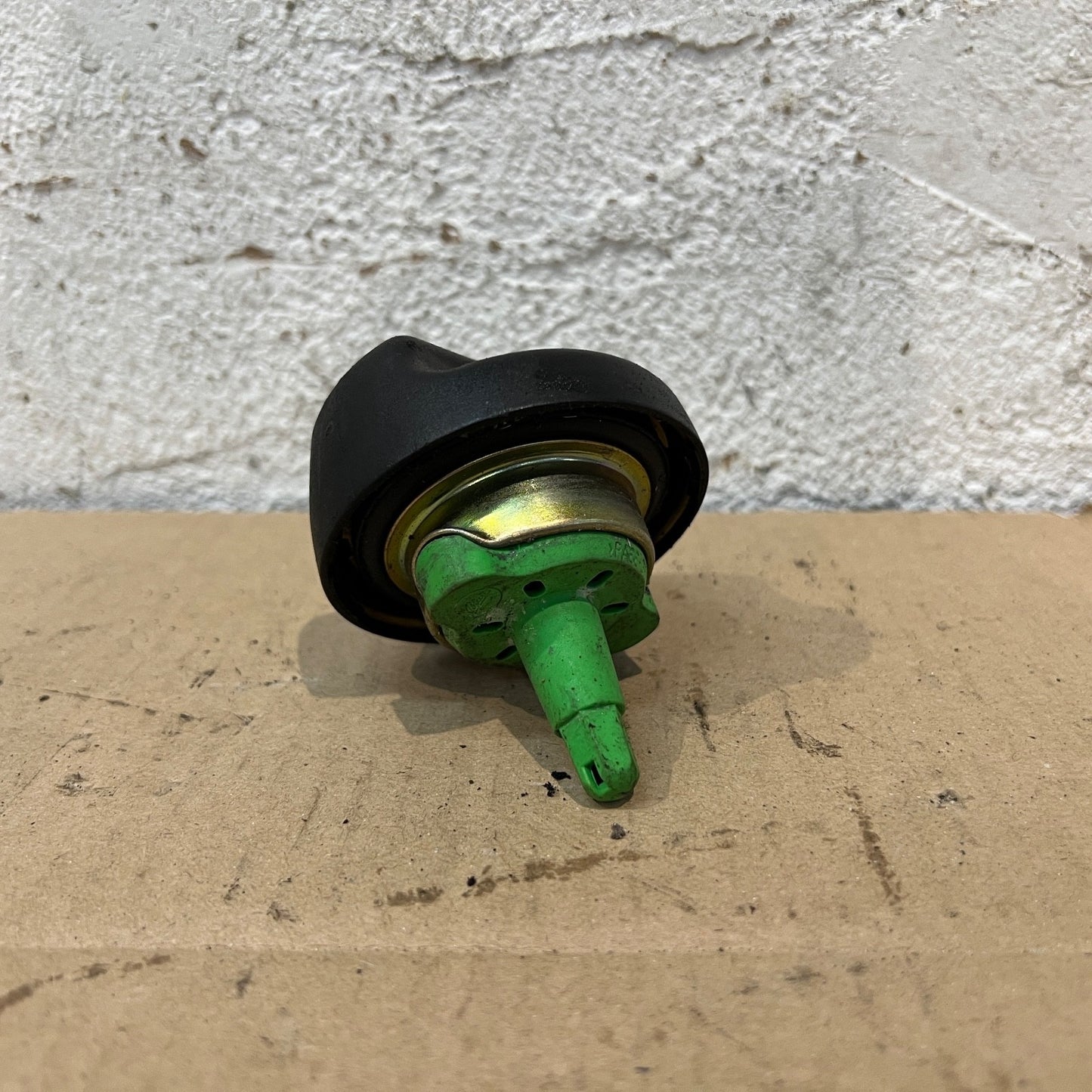 BMW X3 3 5 Series E60 E61 E83 E87 E90 Fuel Tank Filler Cap Cover DIESEL 7786331