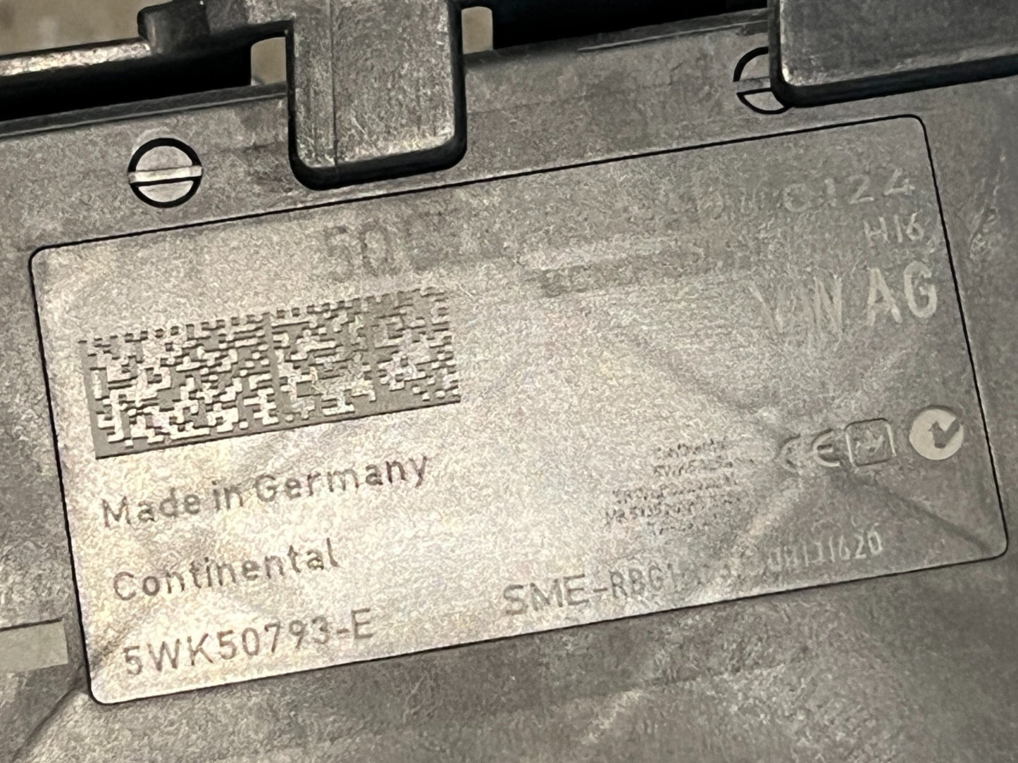 VW Golf MK7 Continental Comfort Control Module 5Q0937084AE Used - Fits 2013-2020