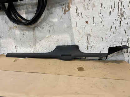 VOLKSWAGEN GOLF GTD MK7 METAL Door Right O/S Interior Sill Trim 5g4853370a
