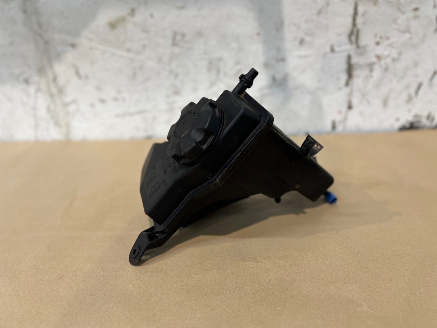 BMW 1 3 5 SERIES ENGINE COOLANT EXPANSION TANK RESERVOIR 7804890 E90 E60 E83 E70