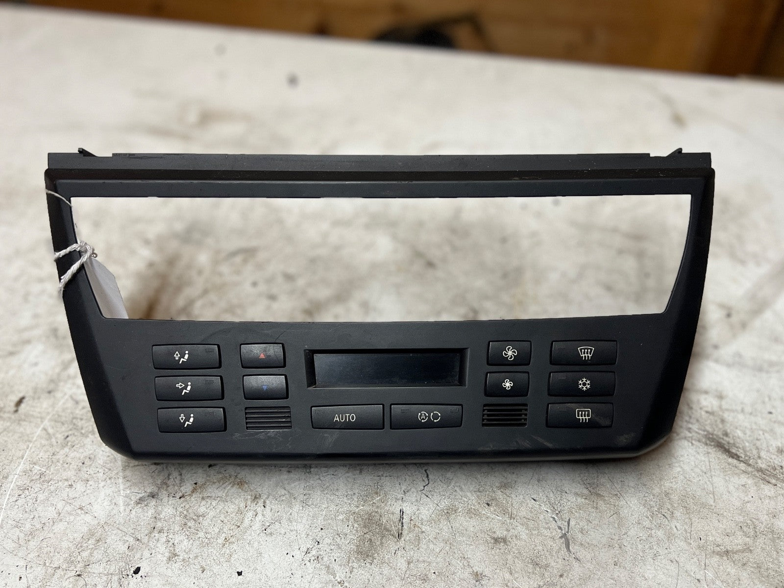 BMW X3 E83 Automatic Air Conditioning Climate Control Panel Black 3417445