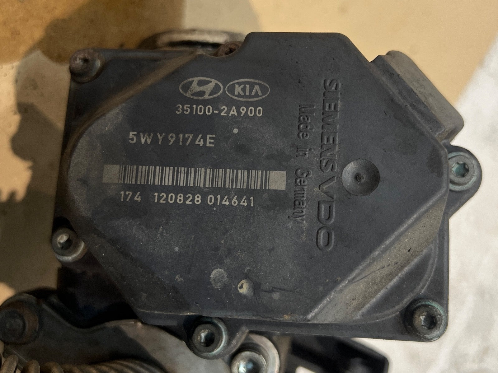 2012-2017 KIA/HYUNDAI 1.6 DIESEL D4FB INLET / INTAKE MANIFOLD WITH FLAPS