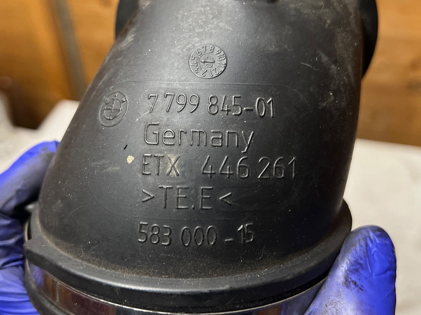 BMW 3 Series E90 E91 E92 E93 Air Intake Pipe 7799845 M57n2 3.0d