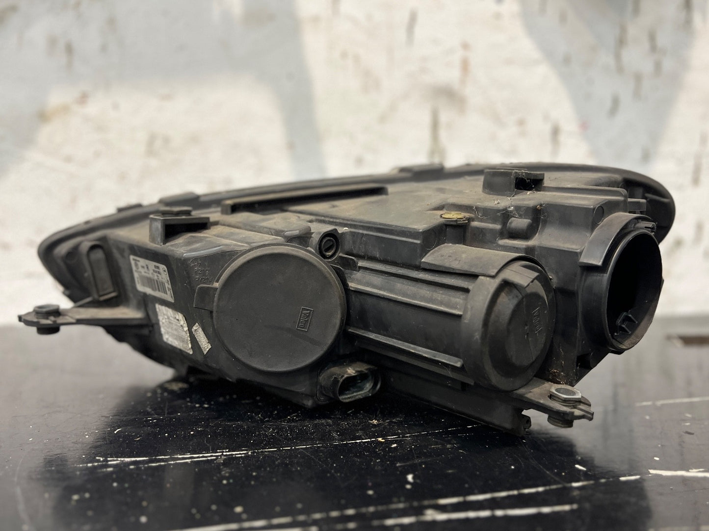 Volkswagen SCIROCCO MK3 08-14 FRONT RIGHT Drivers HEADLIGHT 1K8941006J