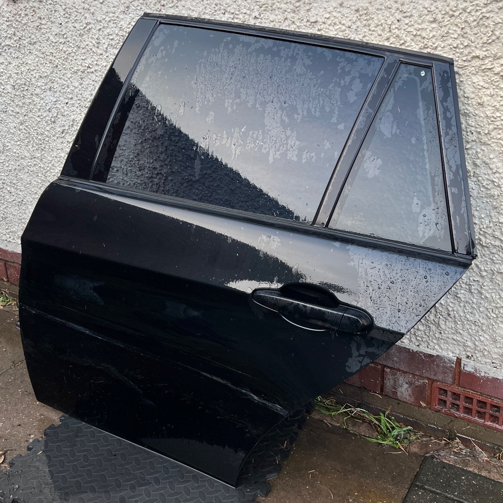 BMW 3 SERIES E91 REAR PASSENGER NEARSIDE COMPLETE DOOR PANEL SAPPHIRE BLACK