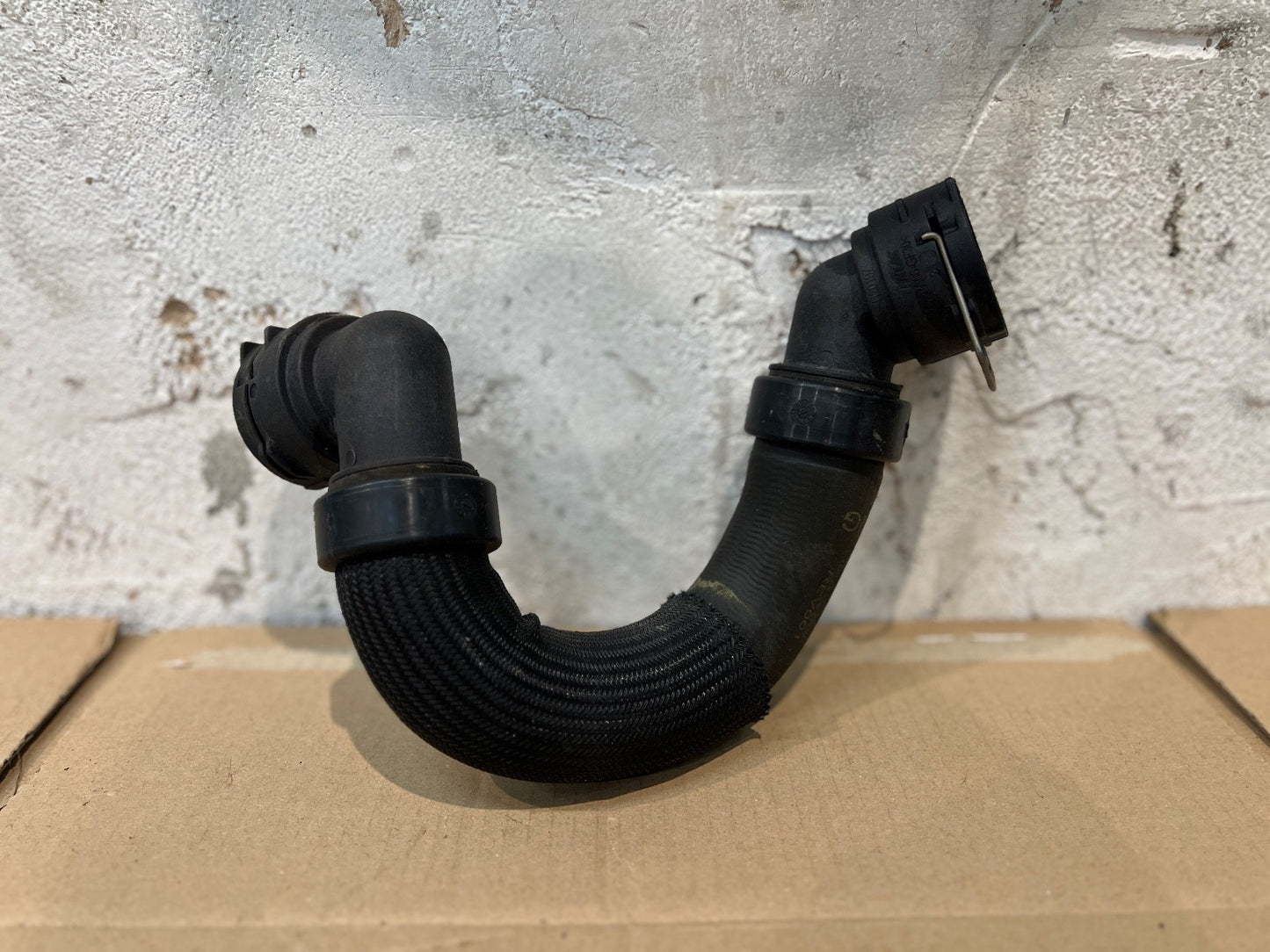 16-21 VAUXHALL ASTRA K MK7 1.6 DIESEL WATER COOLANT PIPE HOSE B16DTU 565563897