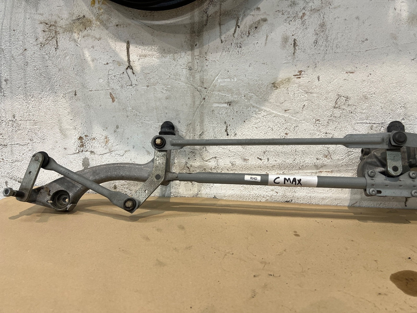 Ford C-max 5 Door 2010-2015 FRONT WIPER MOTOR & LINKAGE AV6T-17K636-AAD 16333