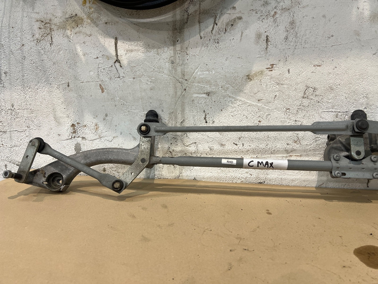 Ford C-max 5 Door 2010-2015 FRONT WIPER MOTOR & LINKAGE AV6T-17K636-AAD 16333