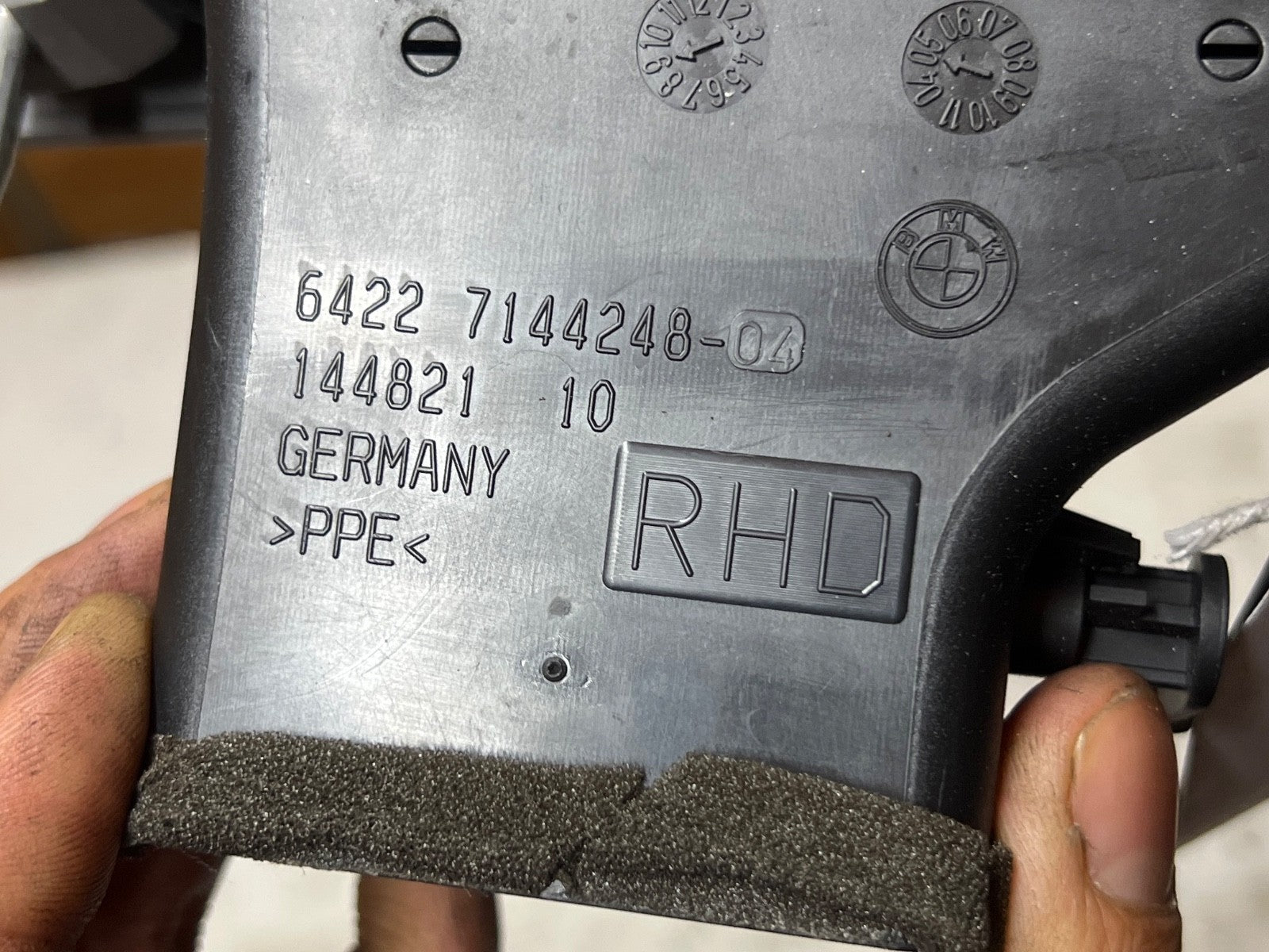 BMW E90 E91 E92 3 SERIES DRIVERS (O/S) DASHBOARD AIR VENT 7144248