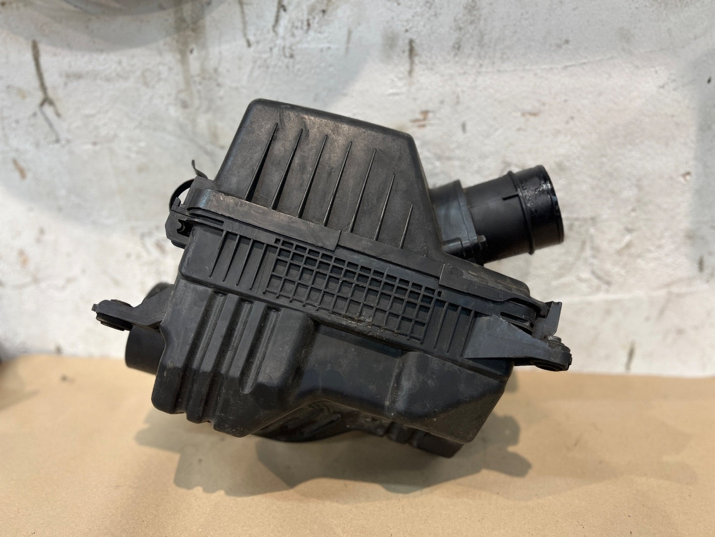 2012-2015 KIA/Hyundai AIRBOX MK2 CRDI 1582CC DIESEL AIR FILTER BOX 28110A5800