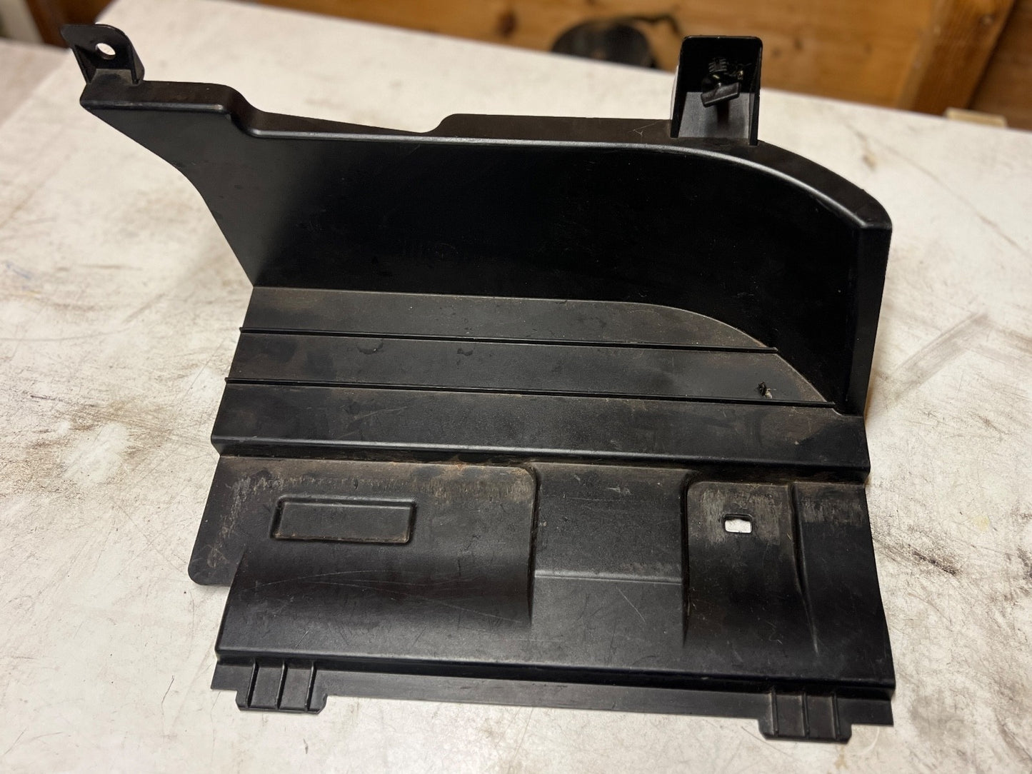 BMW E91 3 Series - Touring - Boot Battery Tray Trunk Cover Trim Panel 7068890