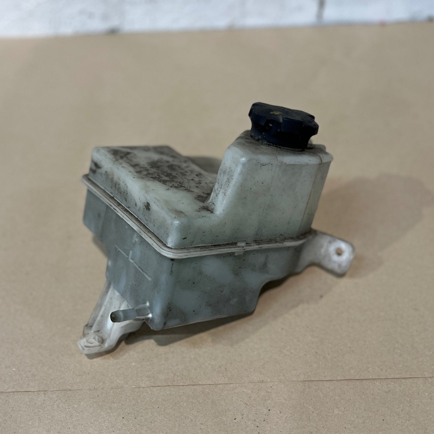 HYUNDAI I30 MK2 COOLANT EXPANSION OVERFLOW TANK 2011 TO 2016 25430-A5800