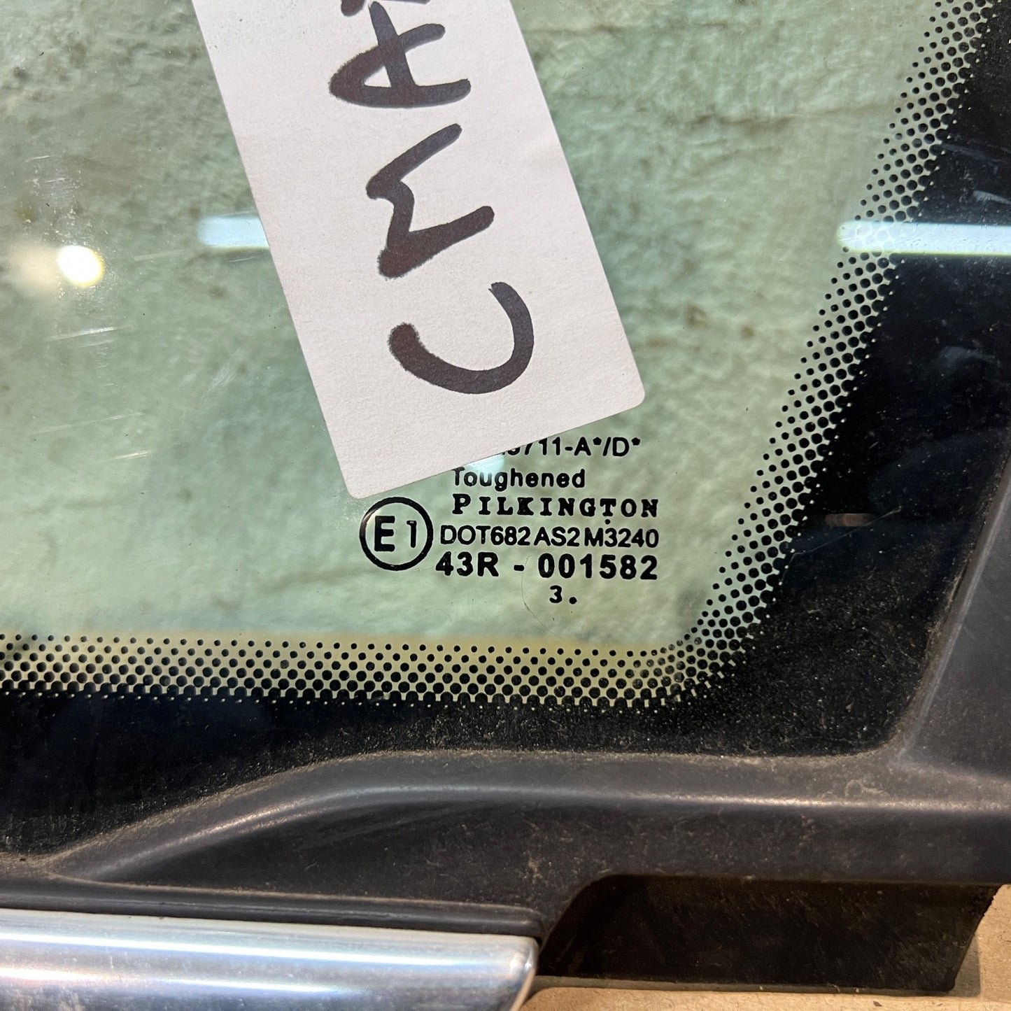 2011-2015 FORD C-MAX FRONT QUARTER WINDOW LEFT PASSENGER SIDE MK2 AM51-R29711-DB