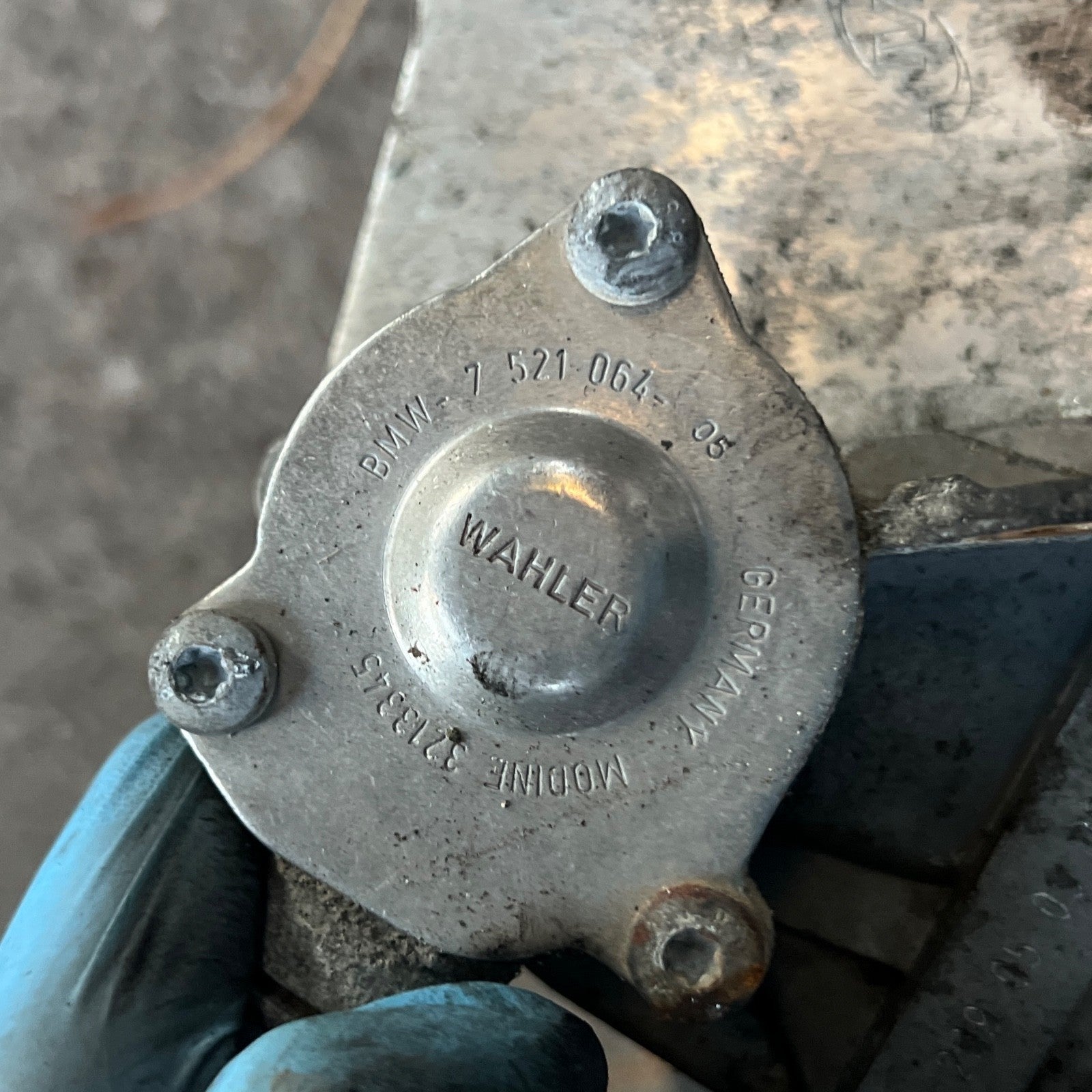 BMW E90 E91 E92 E93 330d 335d Oil Cooler with Lines Automatic Gearbox 7529499