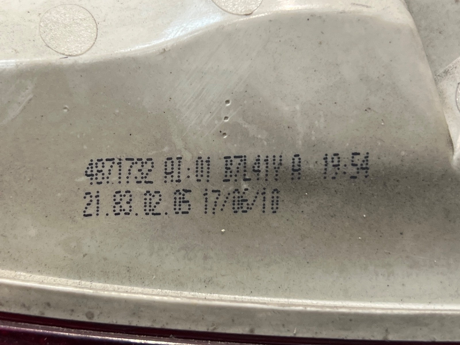 BMW 3 SERIES E90 LCI Rear Outer Lamp Drivers Right O/S 7289426