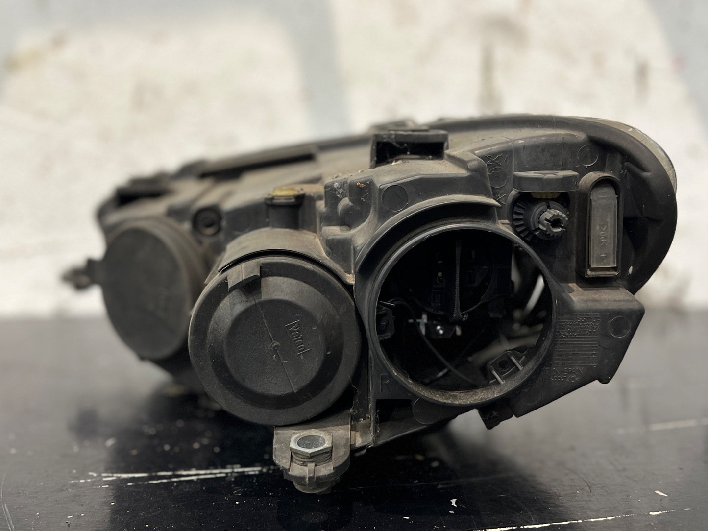 Volkswagen SCIROCCO MK3 08-14 FRONT RIGHT Drivers HEADLIGHT 1K8941006J