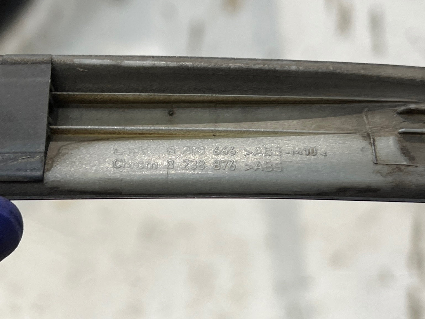 BMW E46 Coupe Convertible Right O/S Wing Trim Moulding 8208666 Titan Silver 354